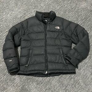 Black Women’s The North Face Black 700 Series Puffer Size Medium